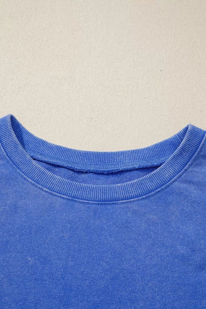 casual sweatshirt in periwinkle blue with crew neck