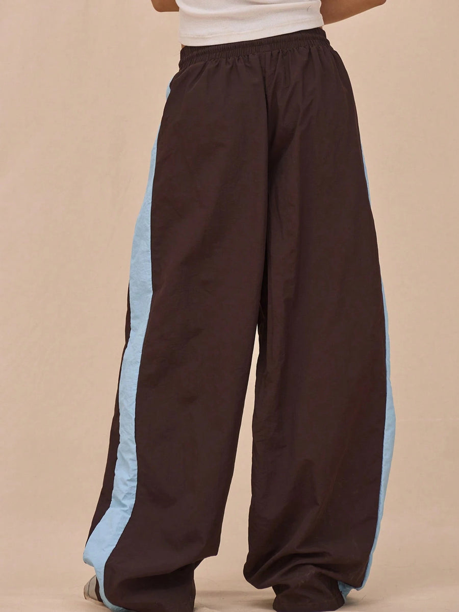 Gray tracksuit with zip-front, drawstring and color-block