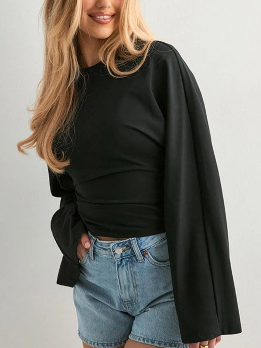 t-shirt in White with stretch and cropped