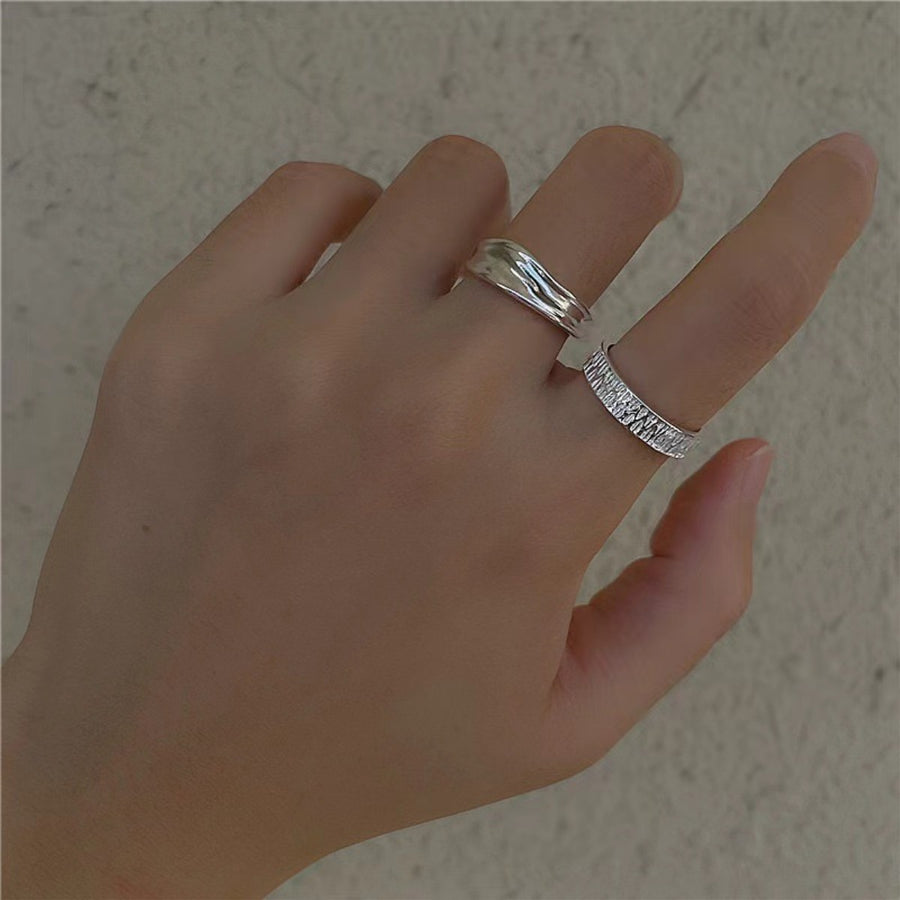 ring in silver featuring open ring and fitted fit