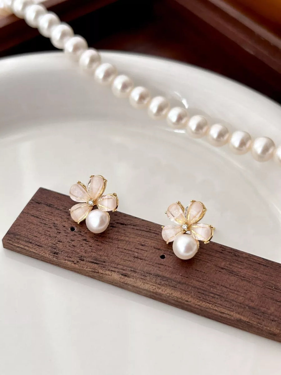 Synthetic Pearl,18K Gold-Plated,Alloy,925 silver needle,Zircon Care instructions earrings in gold with regular silhouette
