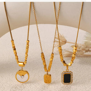 necklace in Black with 18K gold-plated and short to medium length