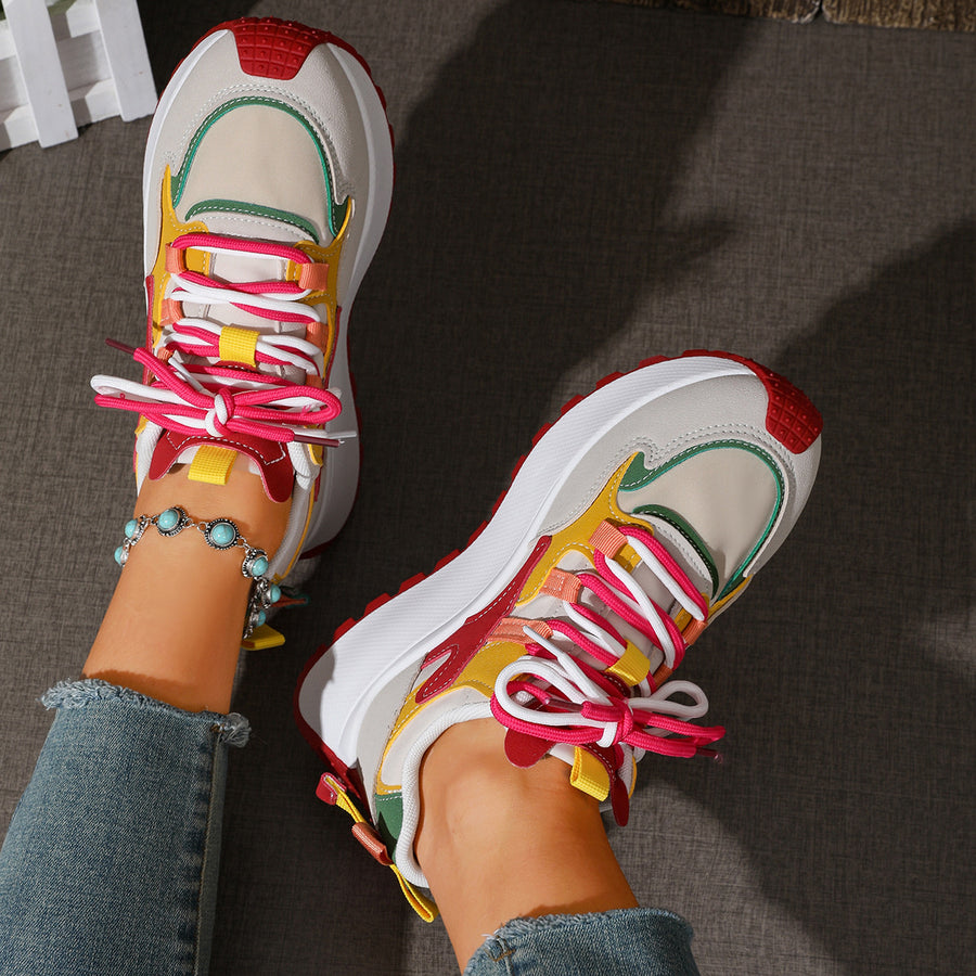 sneakers in Red with color-block and round toe