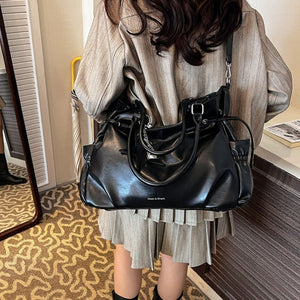 PU Leather Imported Size & shoulder bag in Black with slouchy silhouette