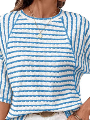 classic t-shirt in Pink with crew neck