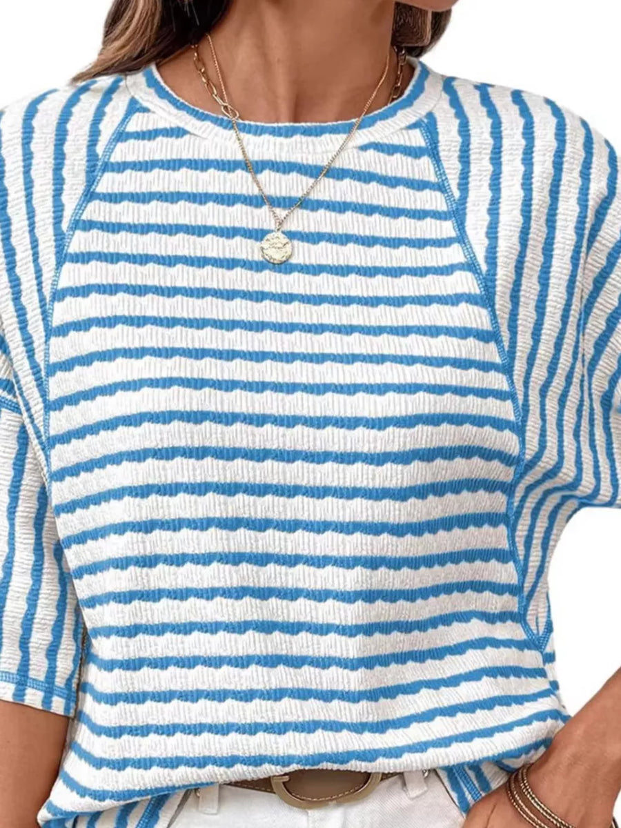 classic t-shirt in Pink with crew neck