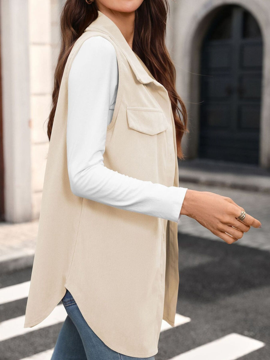 classic vest in cream with collared