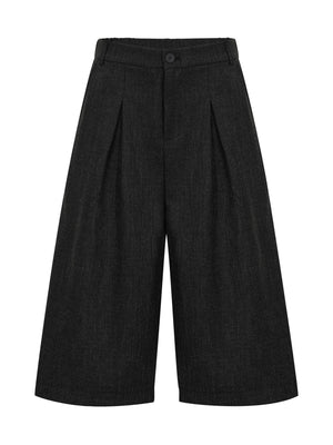 capri pants in Black with high-waisted and capri