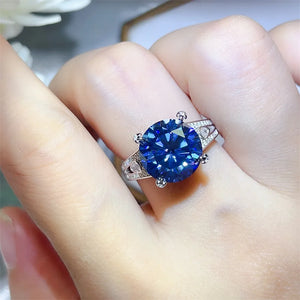 Platinum-Plated,925 sterling silver,Moissanite,Zircon (accent stones) Carat weig ring in Blue with straight silhouette