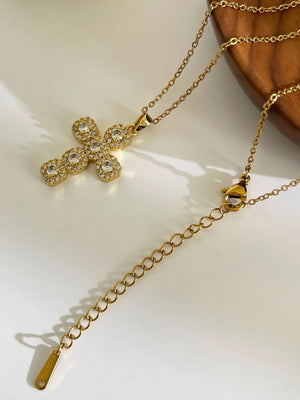 gold necklace with collarbone length and clasp