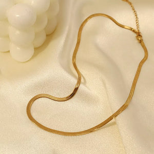 18K Gold-Plated,Stainless Steel Care instructions: Avoid wearing during exercise necklace in Gold with fluid silhouette