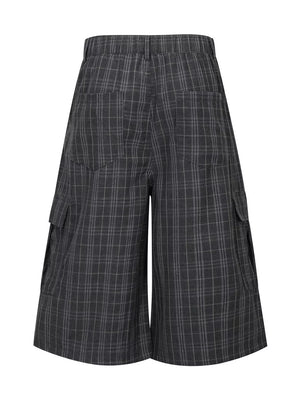capris in charcoal featuring pocketed and wide-leg fit