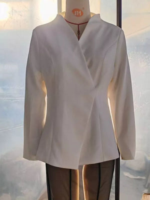 classic blazer in White with collared