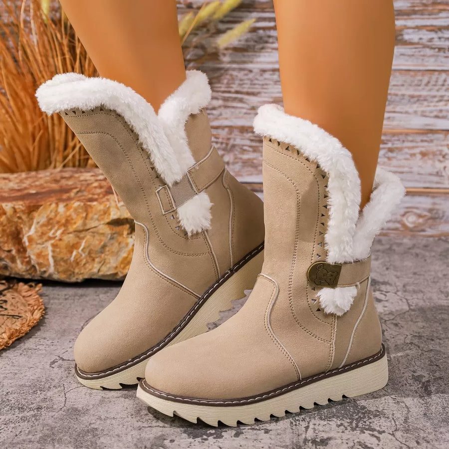 Round Toe Platform Boots in brown with round toe