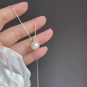 necklace in Silver with layered and collar-length