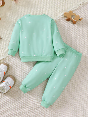 lounge set in Green with star-print and two-piece