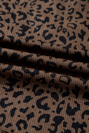 sweatshirt in brown with mock neck and long sleeve