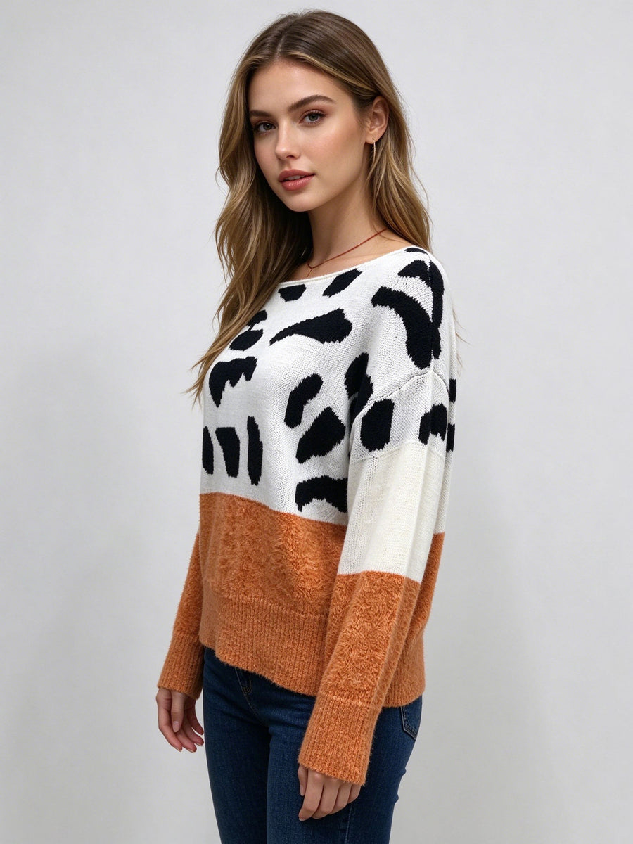 pullover sweater in Dark Gray with cow-print and off-shoulder