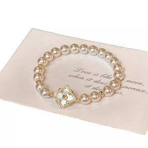18k Gold-plated Pearl Bracelet in ivory with pearls