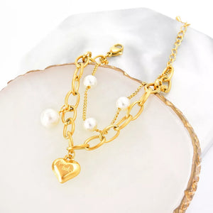 bracelet in gold featuring layered and jewelry fit