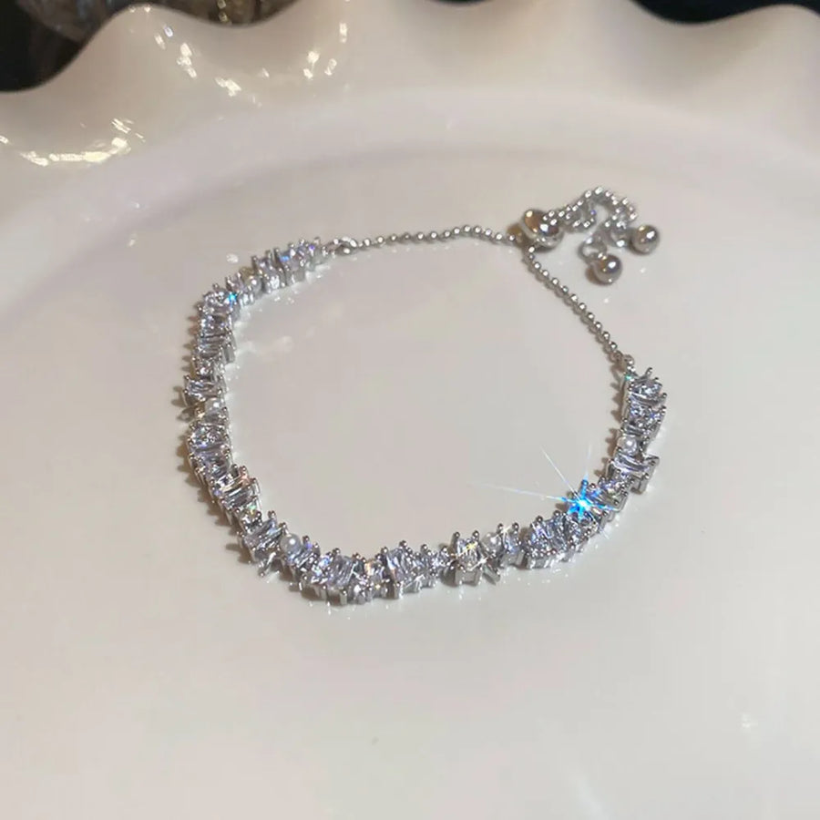 White ACCESSORIES with wrist-length and clasp