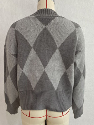 cardigan in Gray with argyle and buttoned