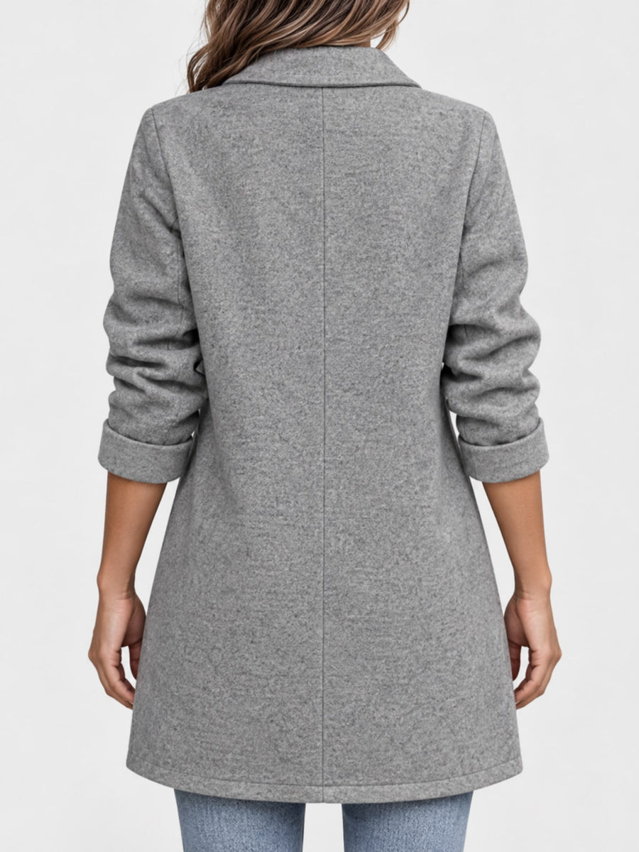 Gray overcoat with pocketed and long sleeve