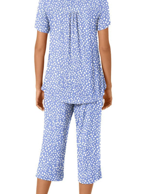 pajama set in light pink with star-print and buttoned