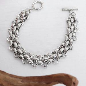 jewelry set in Gold with chain link and necklace 16.5 in, bracelet 7