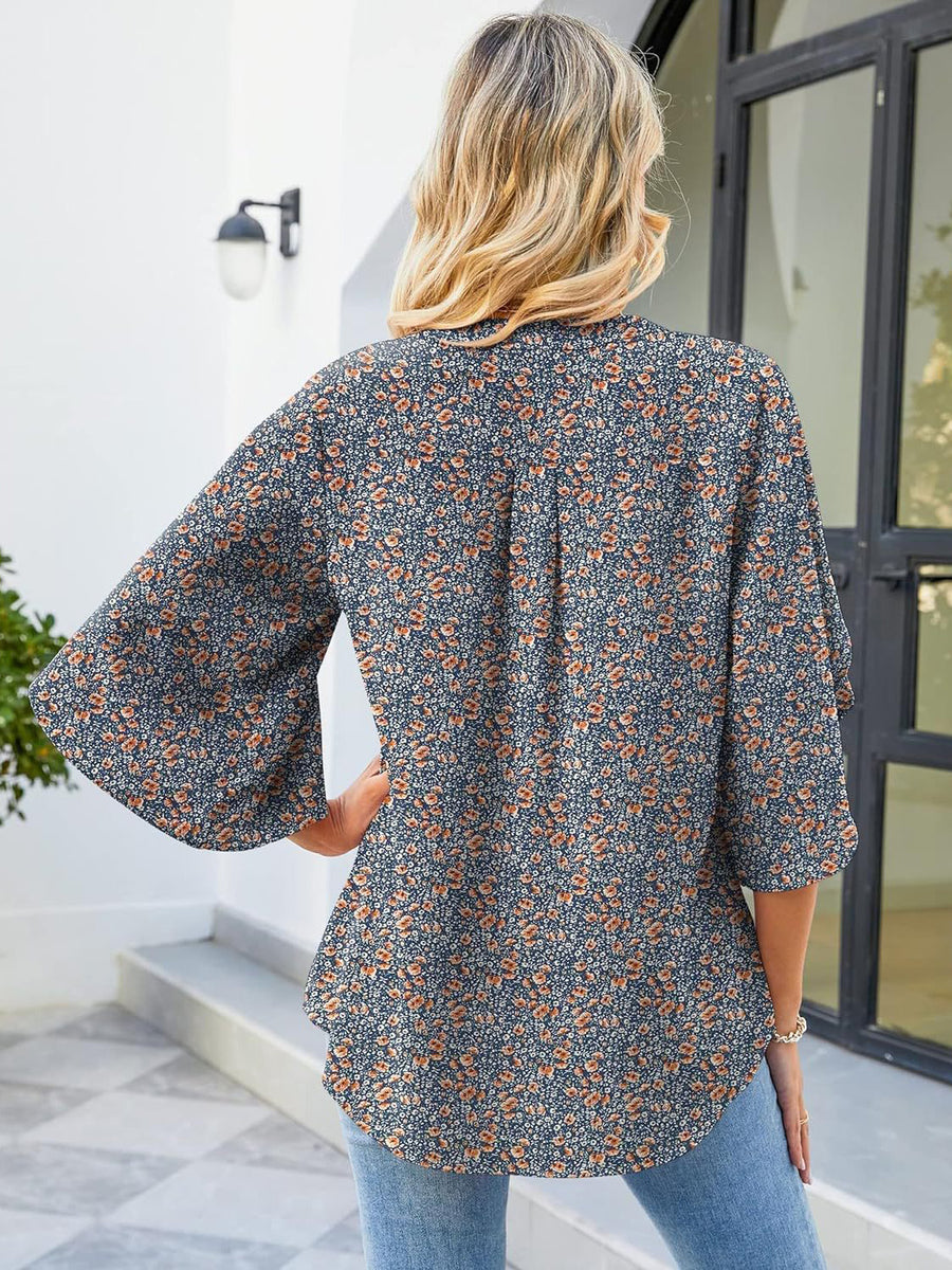 Floral print blouse with flutter sleeves and V-neck in polyester