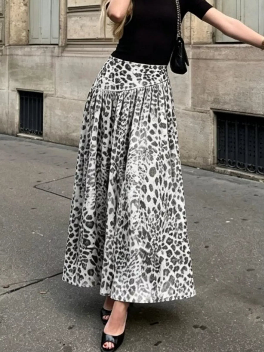 Black maxi skirt with maxi and elastic