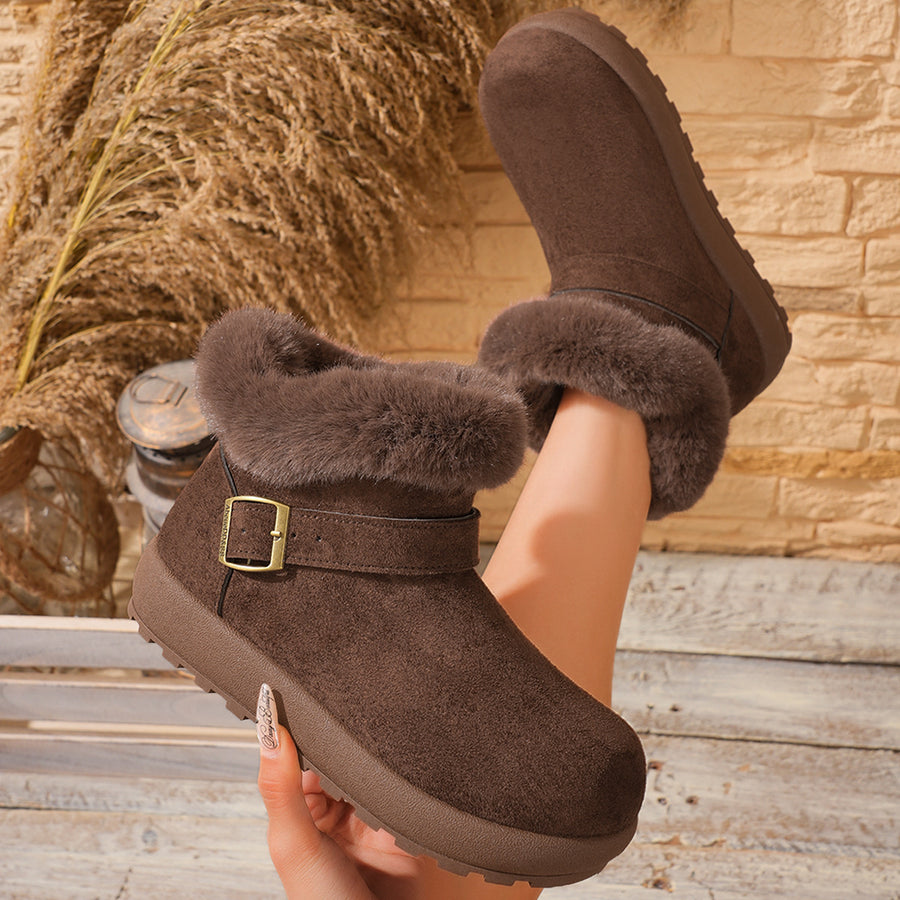 boots in beige with faux fur lining and ankle-length