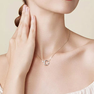 necklace in silver featuring pendant and pendant fit