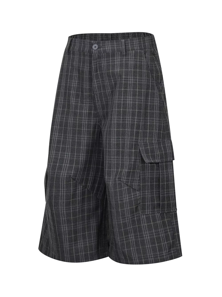 light gray capris featuring pocketed and plaid