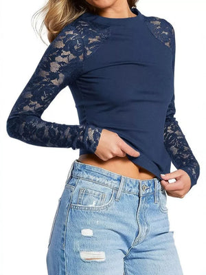 t-shirt in Dark Blue with lace detail and hip-length