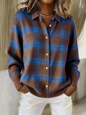 Orange cardigan with buttoned and long sleeve
