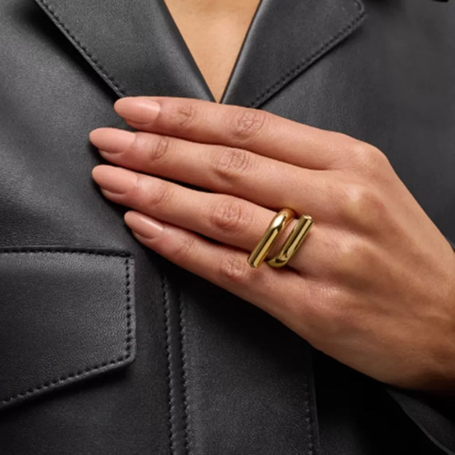 18K Gold-Plated,Stainless Steel,Rhinestone,Silver-plated Care instructions: Avoi ring in Silver with bypass silhouette