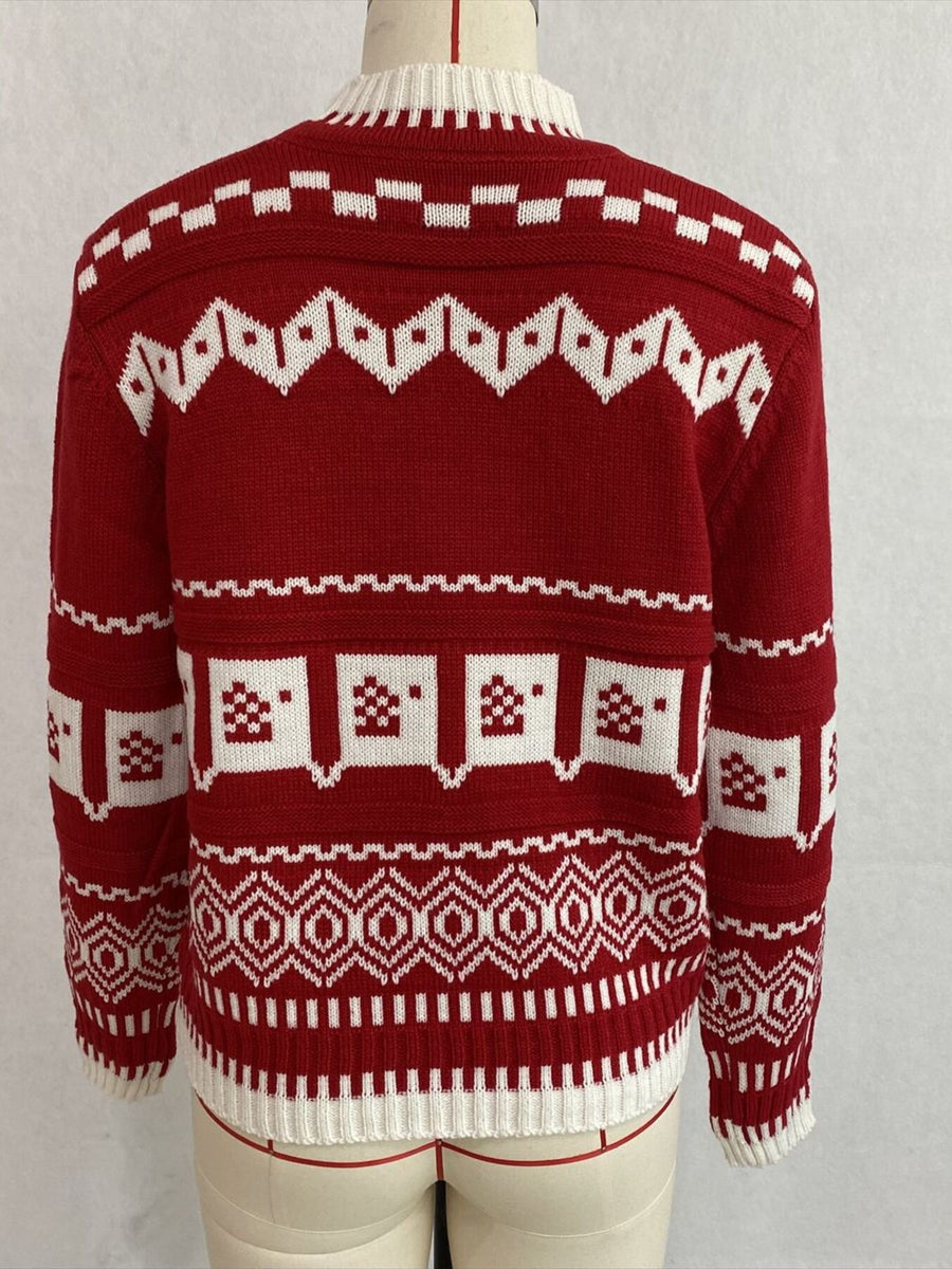 Red crewneck sweater with ribbed cuffs and long sleeve