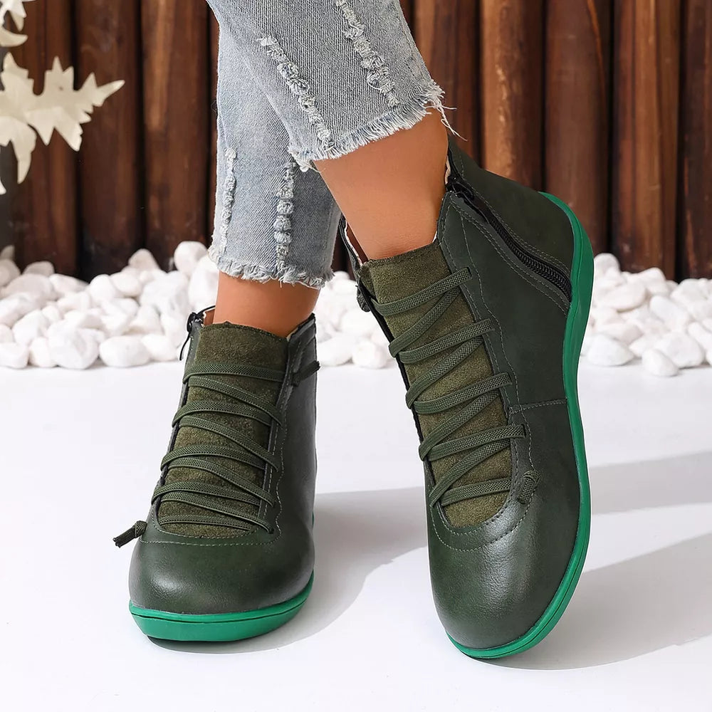 Green ankle boots with ankle-length and lace-up, zip-front