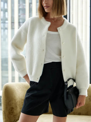 cardigan in Blue with buttoned and cropped