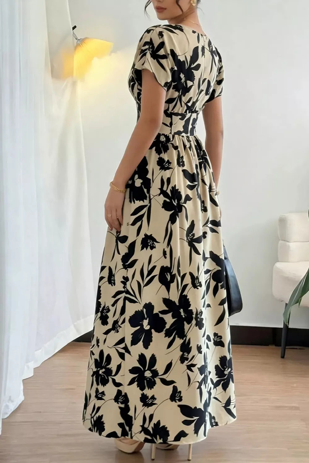 95% polyester, 5% elastane Care instructions: Machine wash cold A-line dress in Khaki with A-line silhouette