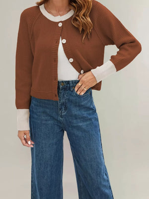 Brown cardigan with cropped and button-front