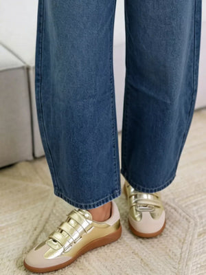 wide-leg jeans in Dark Blue with patch pockets and ankle-length