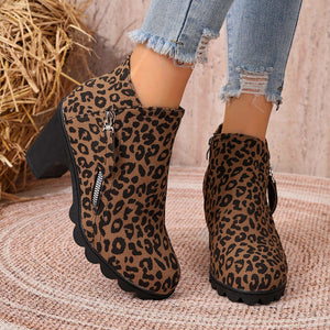 Zip-Up Round Toe Block Heels Boots in Black with block heel