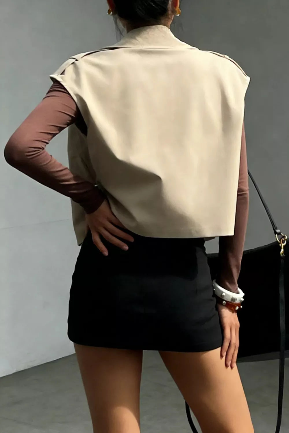 classic vest in khaki with notch lapel