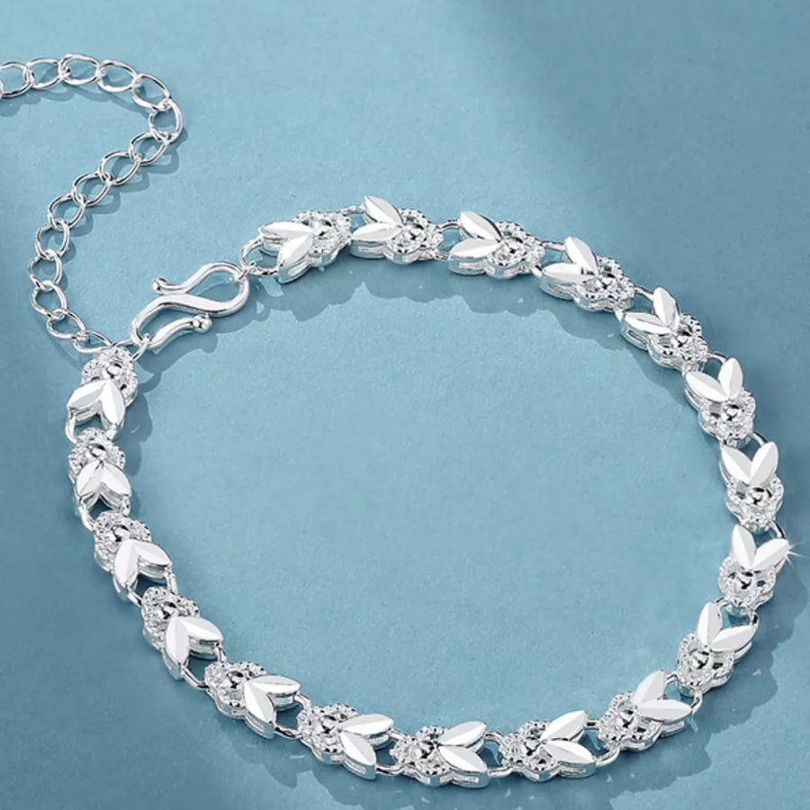 bracelet featuring geometric in silver with 925 sterling silver Care instructions: Avoid wearing during exercise, as sweat w