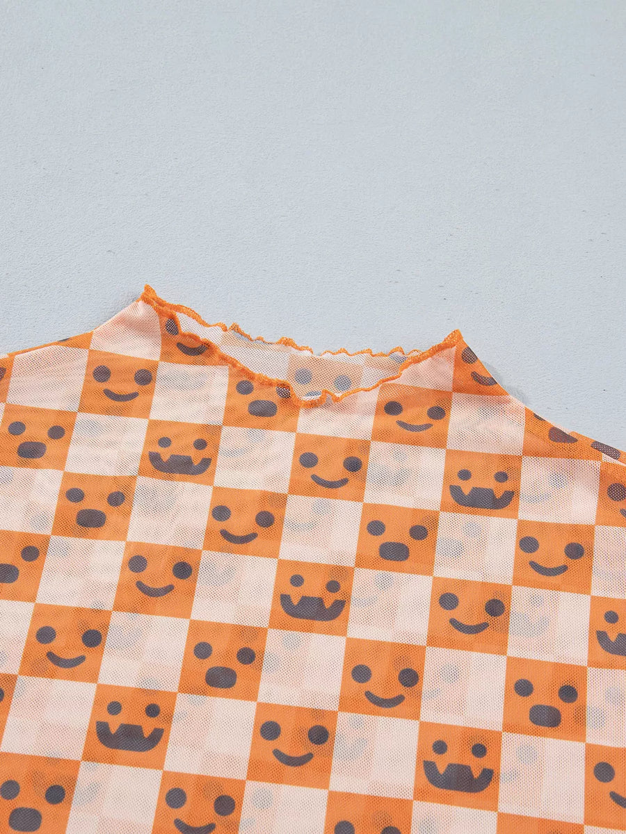 blouse featuring checked in cream with 95% polyester, 5% elastane Care instructions: Machine wash cold texture
