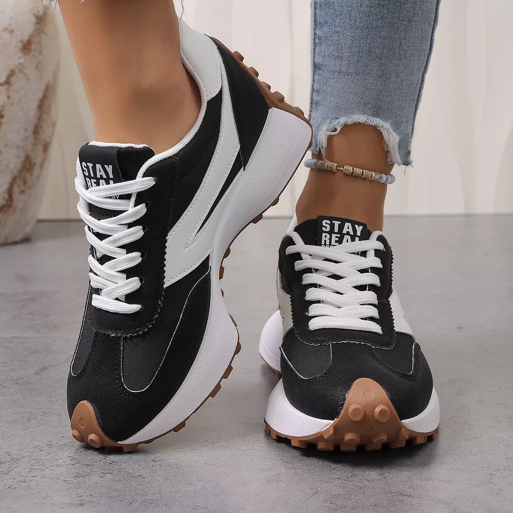 Color-blocked Platform Casual Sneakers in Black