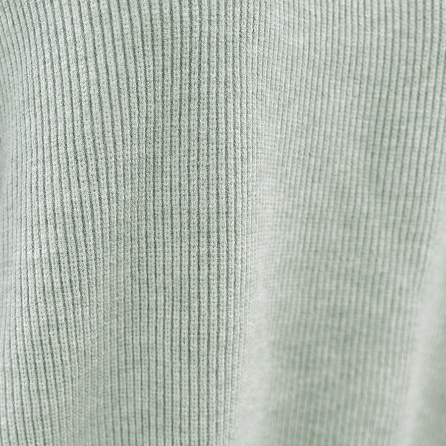 Ribbed Volume: Slouchy Sleeve Knit in Chocolate
