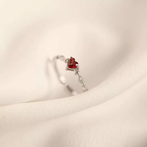 925 Sterling Silver Zircon Heart Open Ring in gold with heart motif